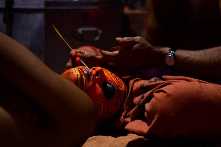 Close view of the Kandanar Kelan Theyyam face and headdress