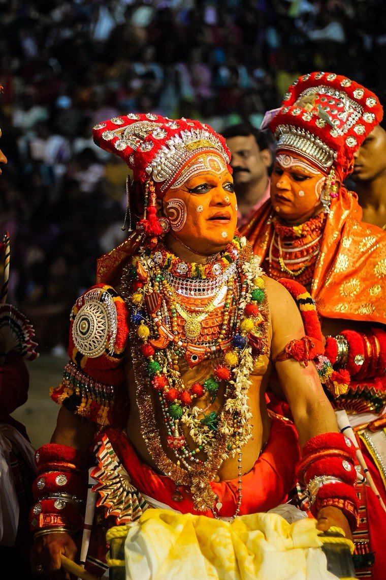 Kadangot Makkam Theyyam in ritual attire